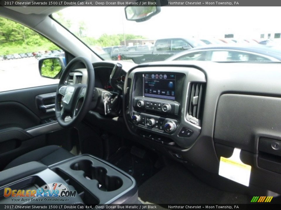2017 Chevrolet Silverado 1500 LT Double Cab 4x4 Deep Ocean Blue Metallic / Jet Black Photo #11