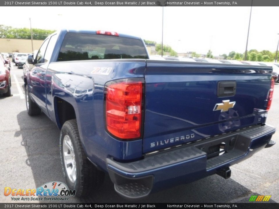 2017 Chevrolet Silverado 1500 LT Double Cab 4x4 Deep Ocean Blue Metallic / Jet Black Photo #3