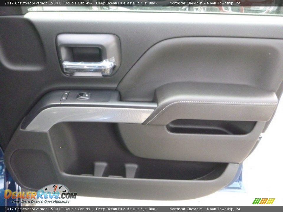 2017 Chevrolet Silverado 1500 LT Double Cab 4x4 Deep Ocean Blue Metallic / Jet Black Photo #10