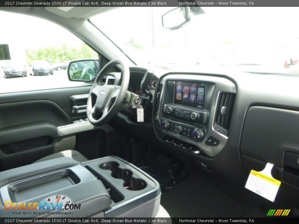 2017 Chevrolet Silverado 1500 LT Double Cab 4x4 Deep Ocean Blue Metallic / Jet Black Photo #12