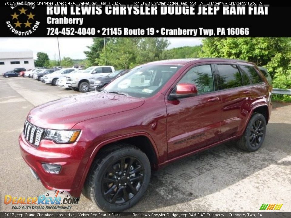 2017 Jeep Grand Cherokee Laredo 4x4 Velvet Red Pearl / Black Photo #1