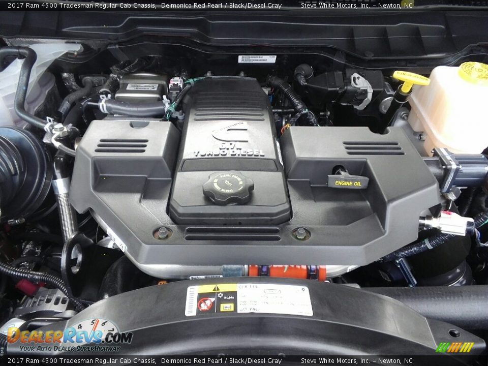 2017 Ram 4500 Tradesman Regular Cab Chassis 6.7 Liter OHV 24-Valve Cummins Turbo-Diesel Inline 6 Cylinder Engine Photo #9