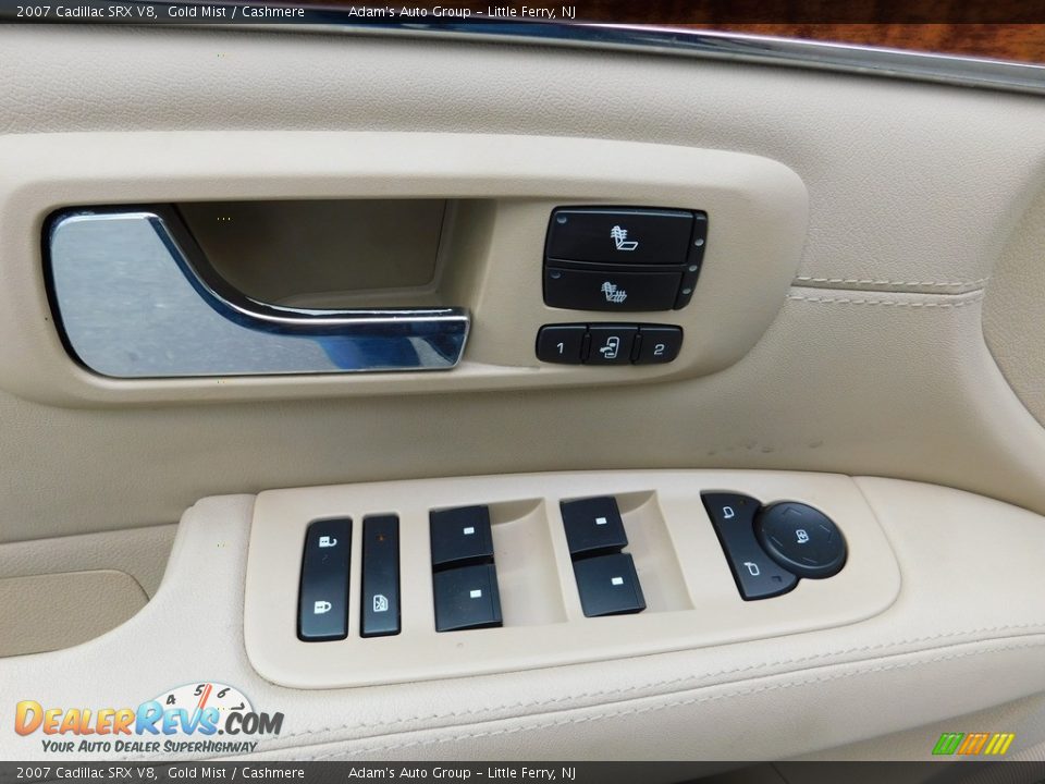 2007 Cadillac SRX V8 Gold Mist / Cashmere Photo #9