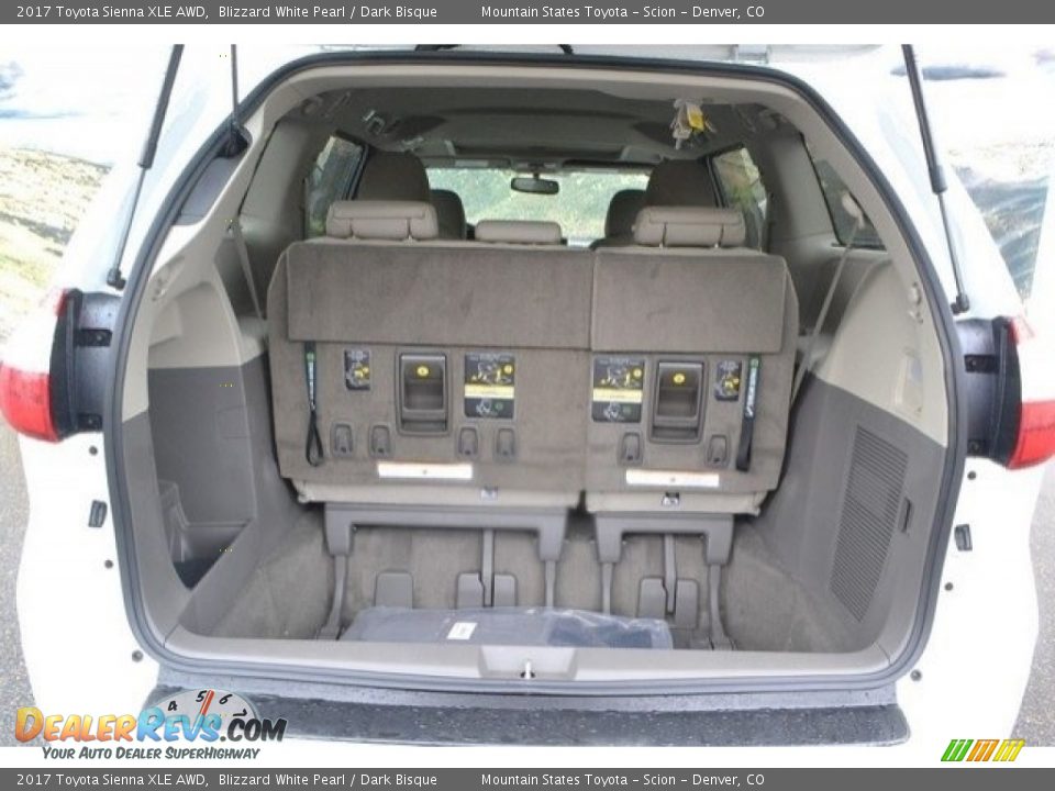 2017 Toyota Sienna XLE AWD Blizzard White Pearl / Dark Bisque Photo #9