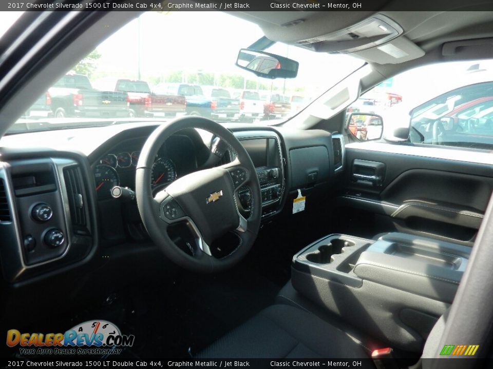 2017 Chevrolet Silverado 1500 LT Double Cab 4x4 Graphite Metallic / Jet Black Photo #7