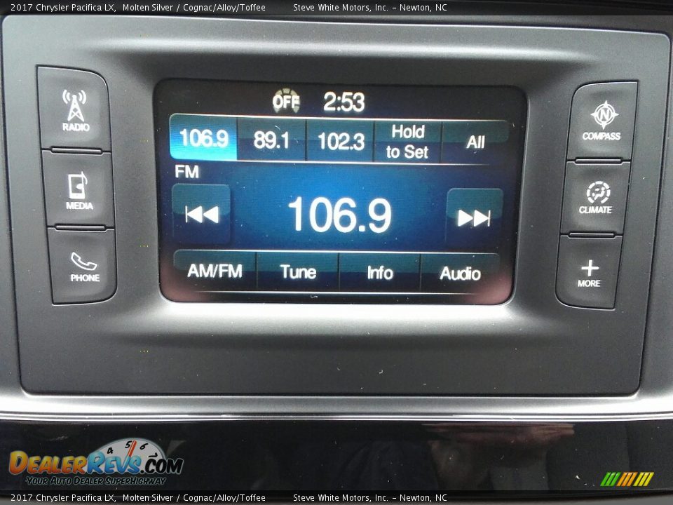 Audio System of 2017 Chrysler Pacifica LX Photo #20