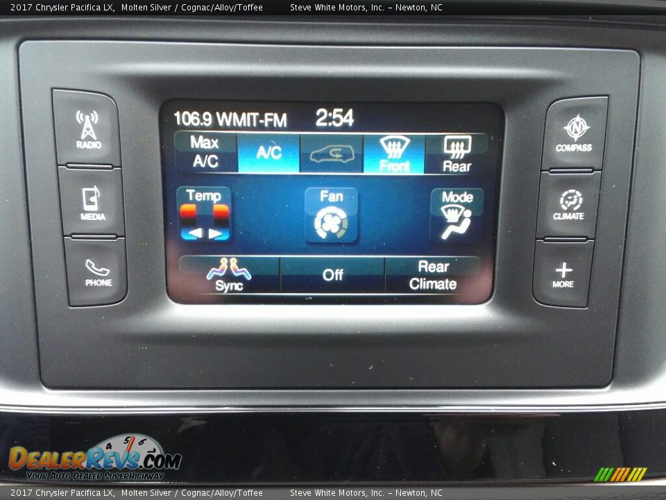 Controls of 2017 Chrysler Pacifica LX Photo #22