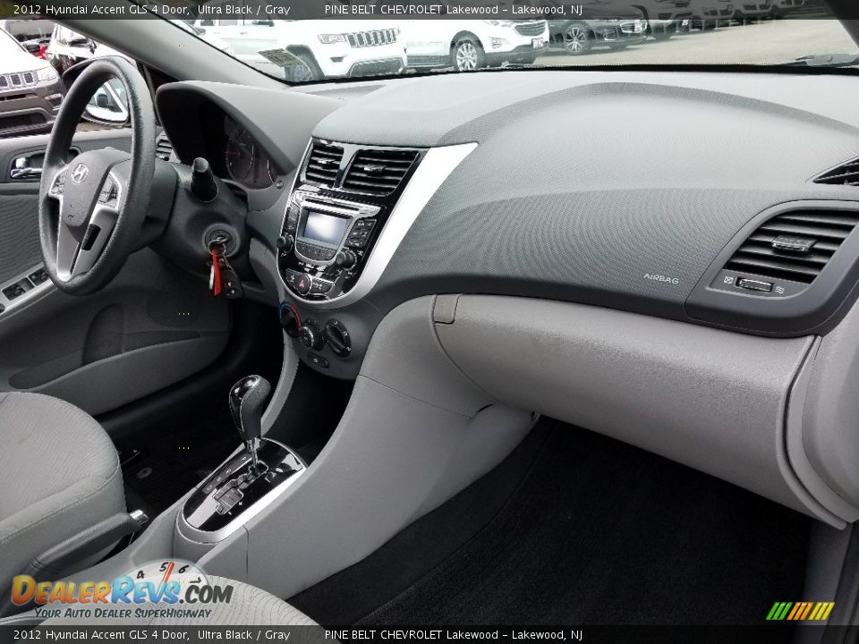 2012 Hyundai Accent GLS 4 Door Ultra Black / Gray Photo #6