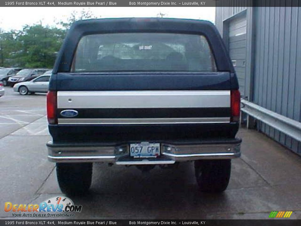 1995 Ford Bronco XLT 4x4 Medium Royale Blue Pearl / Blue Photo #7