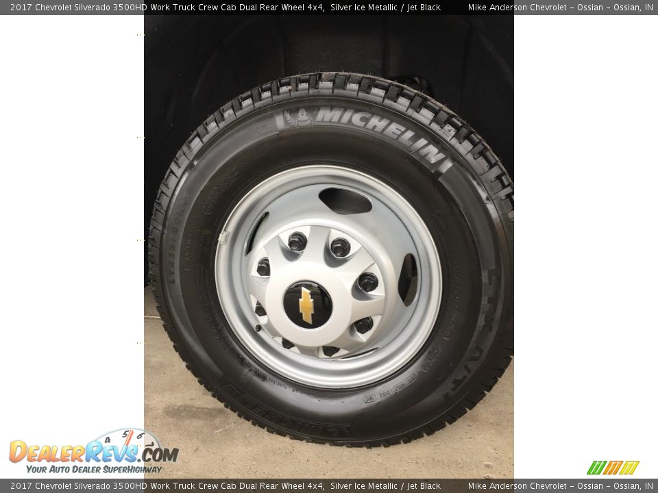 2017 Chevrolet Silverado 3500HD Work Truck Crew Cab Dual Rear Wheel 4x4 Silver Ice Metallic / Jet Black Photo #2