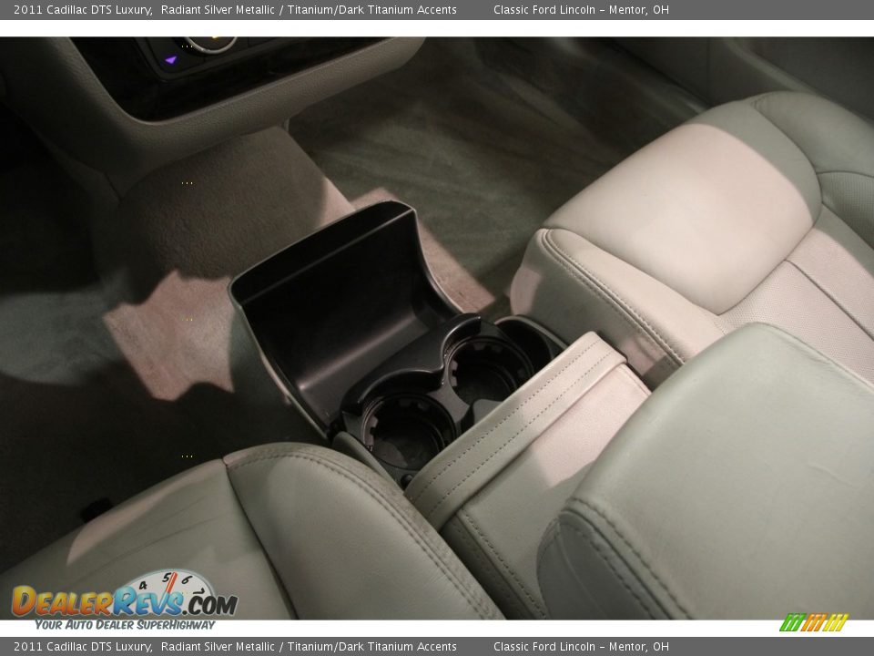 2011 Cadillac DTS Luxury Radiant Silver Metallic / Titanium/Dark Titanium Accents Photo #12