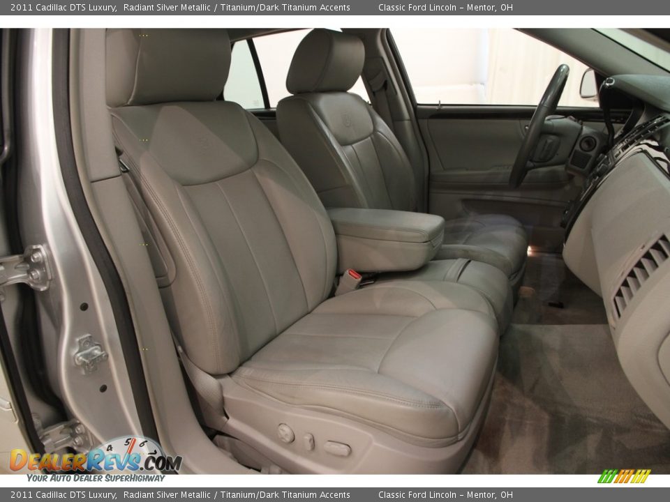 2011 Cadillac DTS Luxury Radiant Silver Metallic / Titanium/Dark Titanium Accents Photo #13