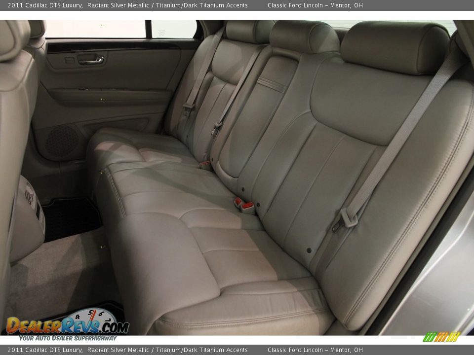 2011 Cadillac DTS Luxury Radiant Silver Metallic / Titanium/Dark Titanium Accents Photo #15