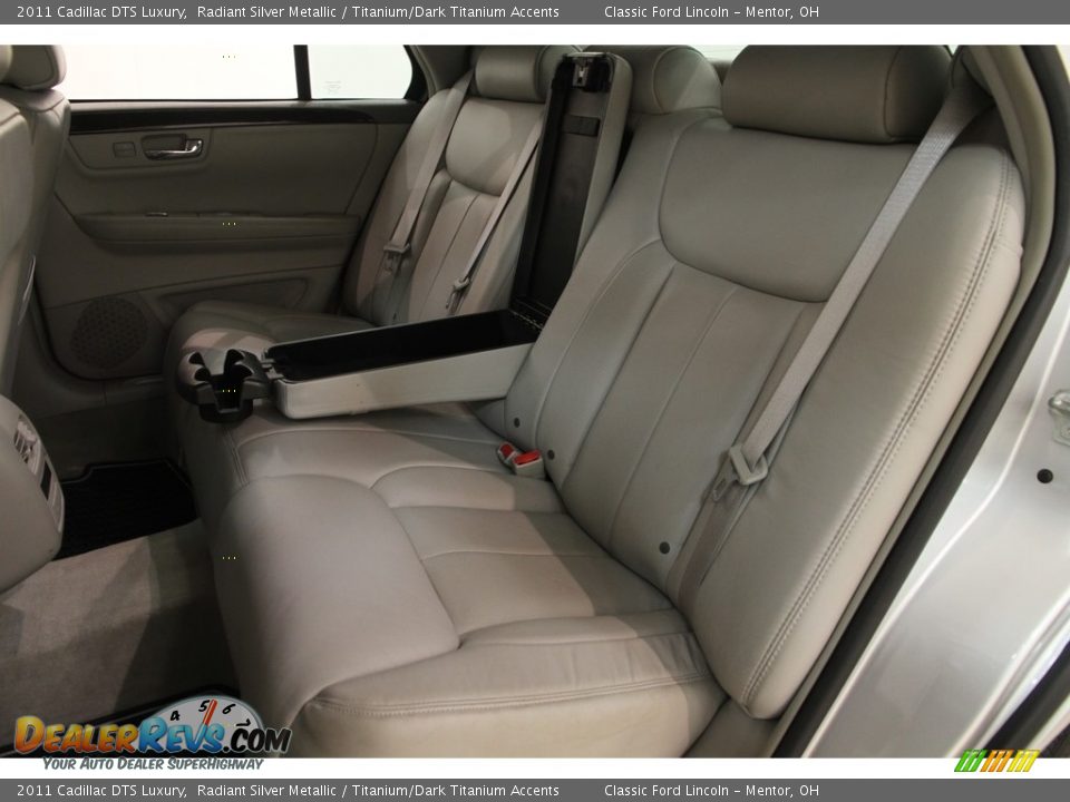 2011 Cadillac DTS Luxury Radiant Silver Metallic / Titanium/Dark Titanium Accents Photo #16