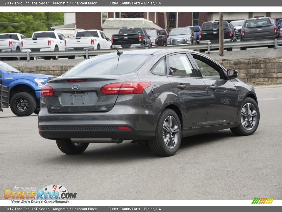 2017 Ford Focus SE Sedan Magnetic / Charcoal Black Photo #3