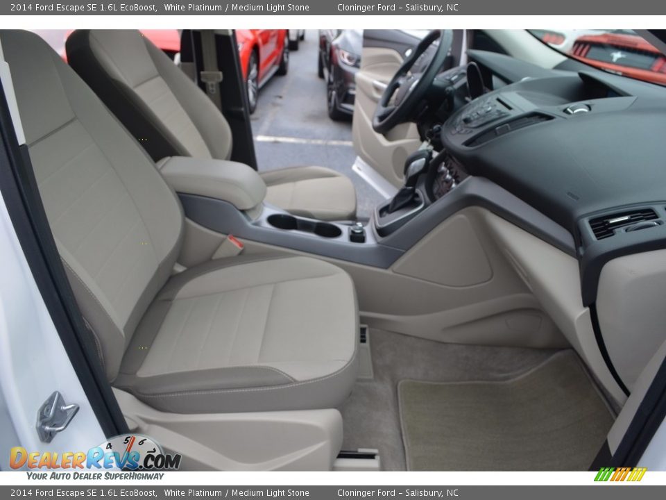 2014 Ford Escape SE 1.6L EcoBoost White Platinum / Medium Light Stone Photo #16