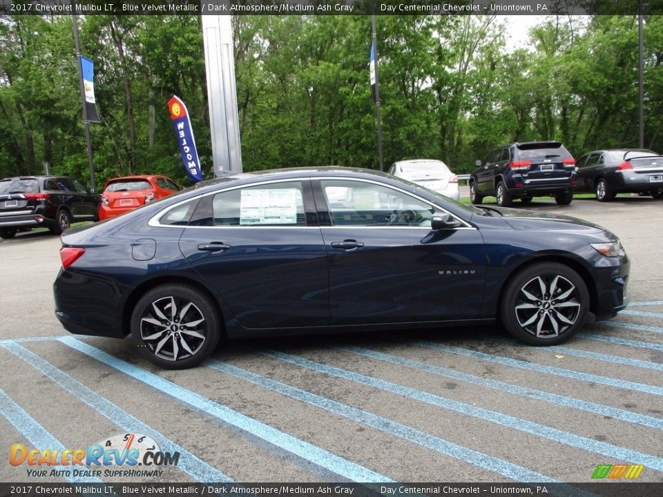 2017 Chevrolet Malibu LT Blue Velvet Metallic / Dark Atmosphere/Medium Ash Gray Photo #7