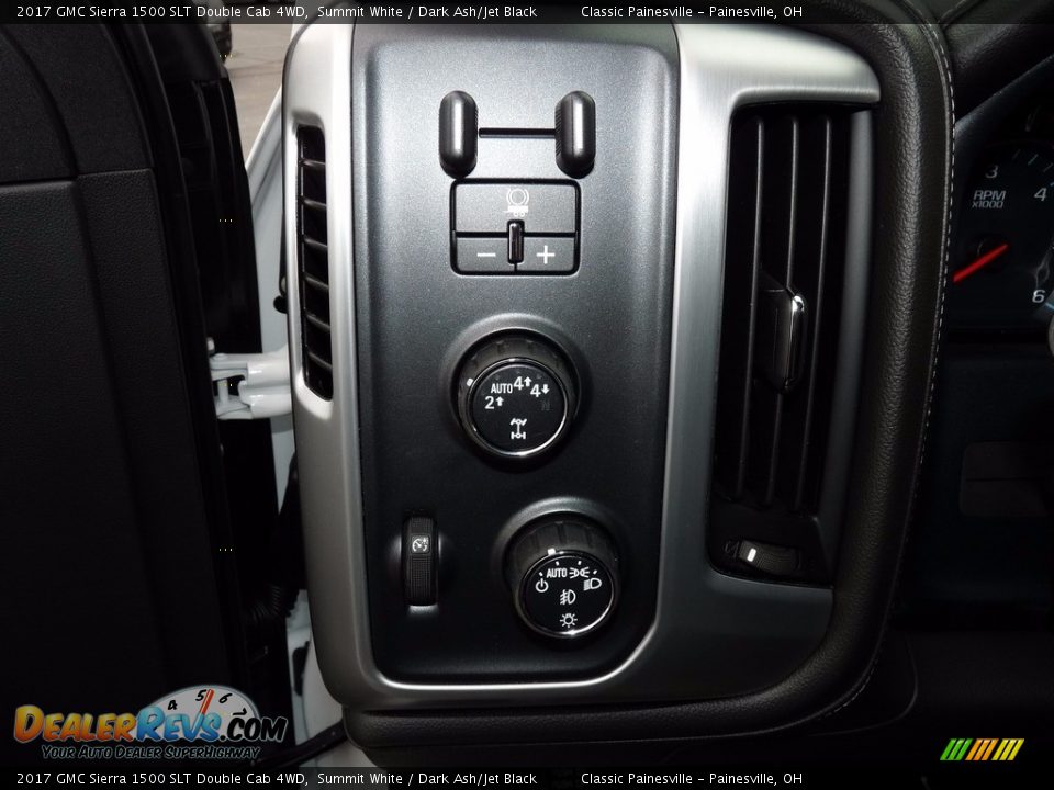 Controls of 2017 GMC Sierra 1500 SLT Double Cab 4WD Photo #8
