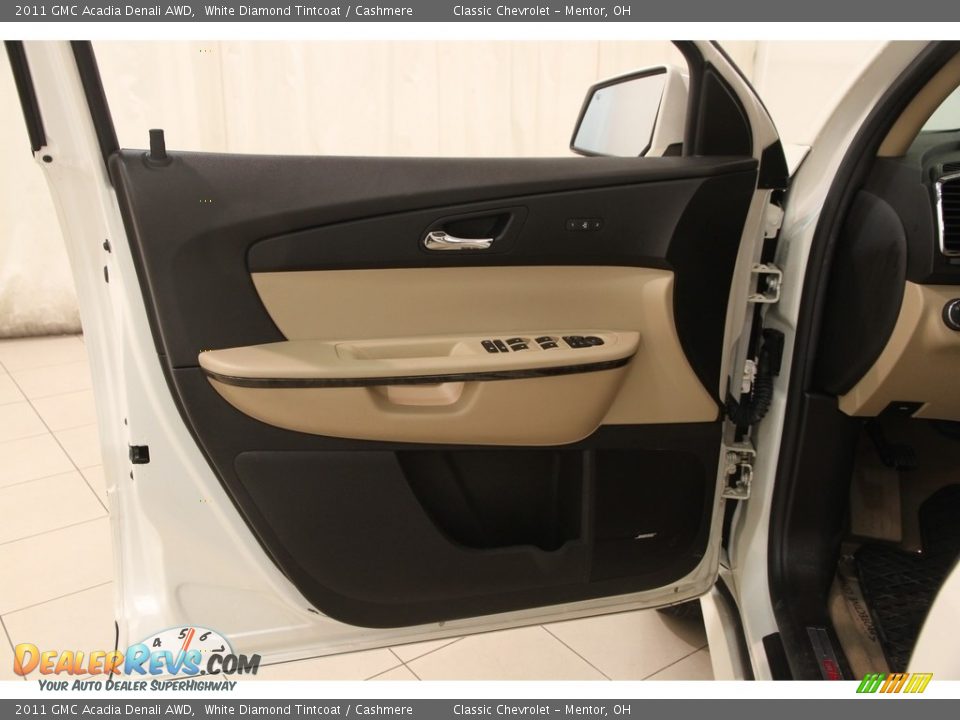 2011 GMC Acadia Denali AWD White Diamond Tintcoat / Cashmere Photo #4
