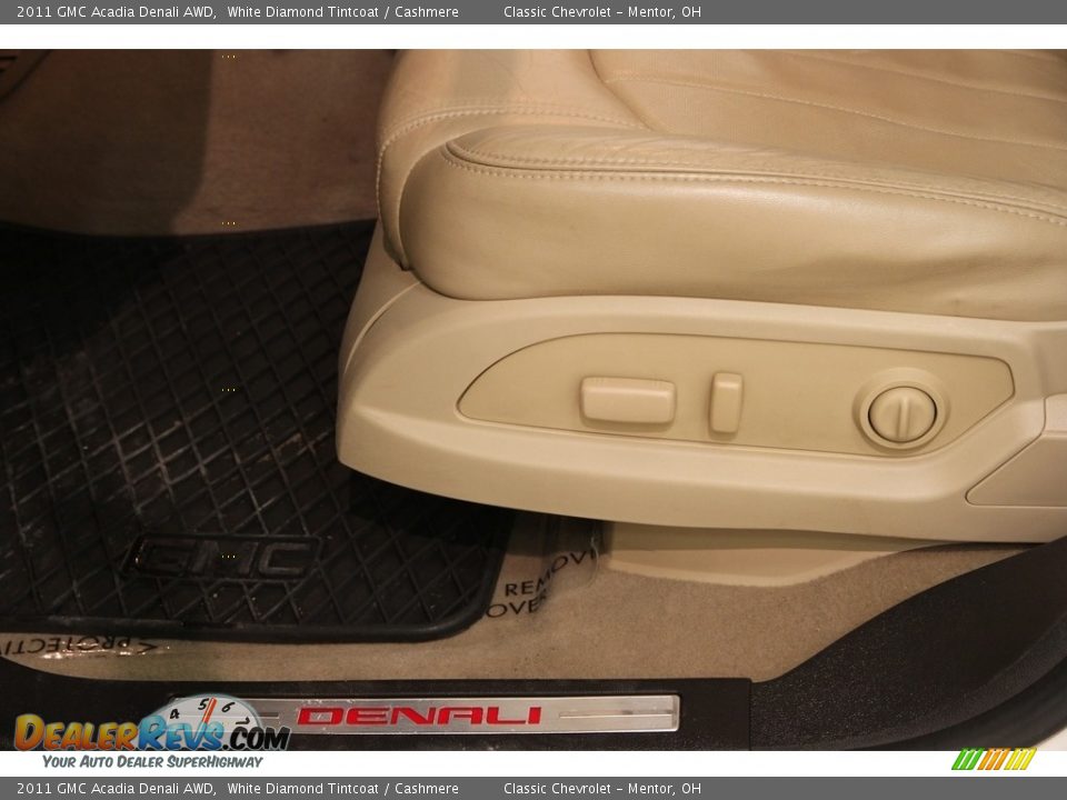 2011 GMC Acadia Denali AWD White Diamond Tintcoat / Cashmere Photo #6