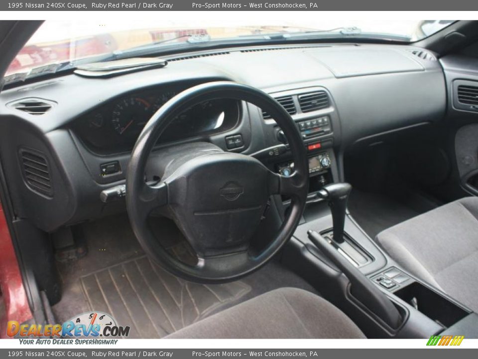 Dark Gray Interior - 1995 Nissan 240SX Coupe Photo #20