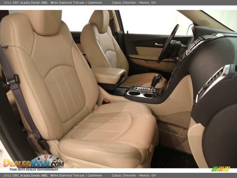 2011 GMC Acadia Denali AWD White Diamond Tintcoat / Cashmere Photo #18