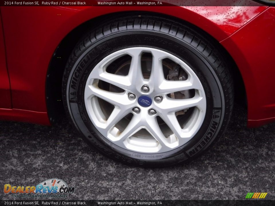 2014 Ford Fusion SE Ruby Red / Charcoal Black Photo #3