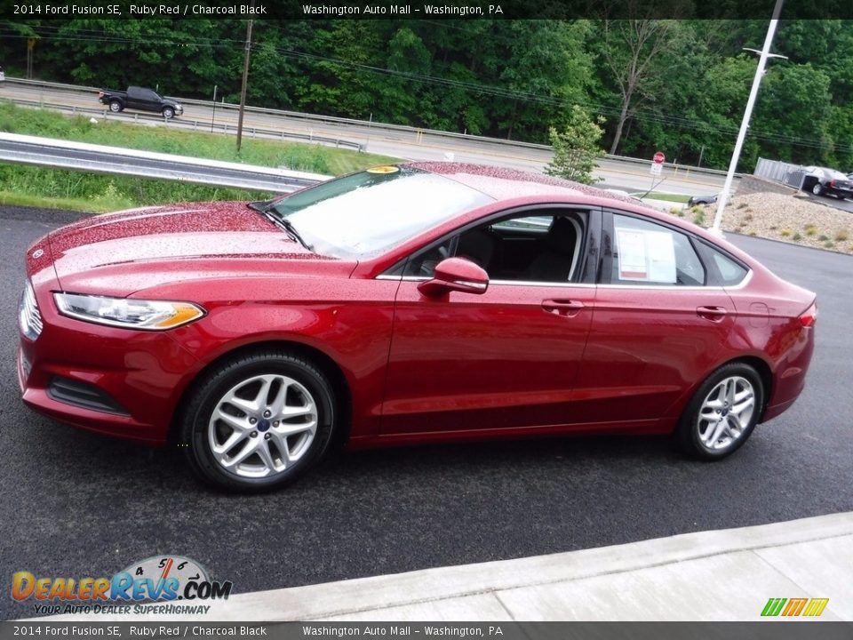 2014 Ford Fusion SE Ruby Red / Charcoal Black Photo #6