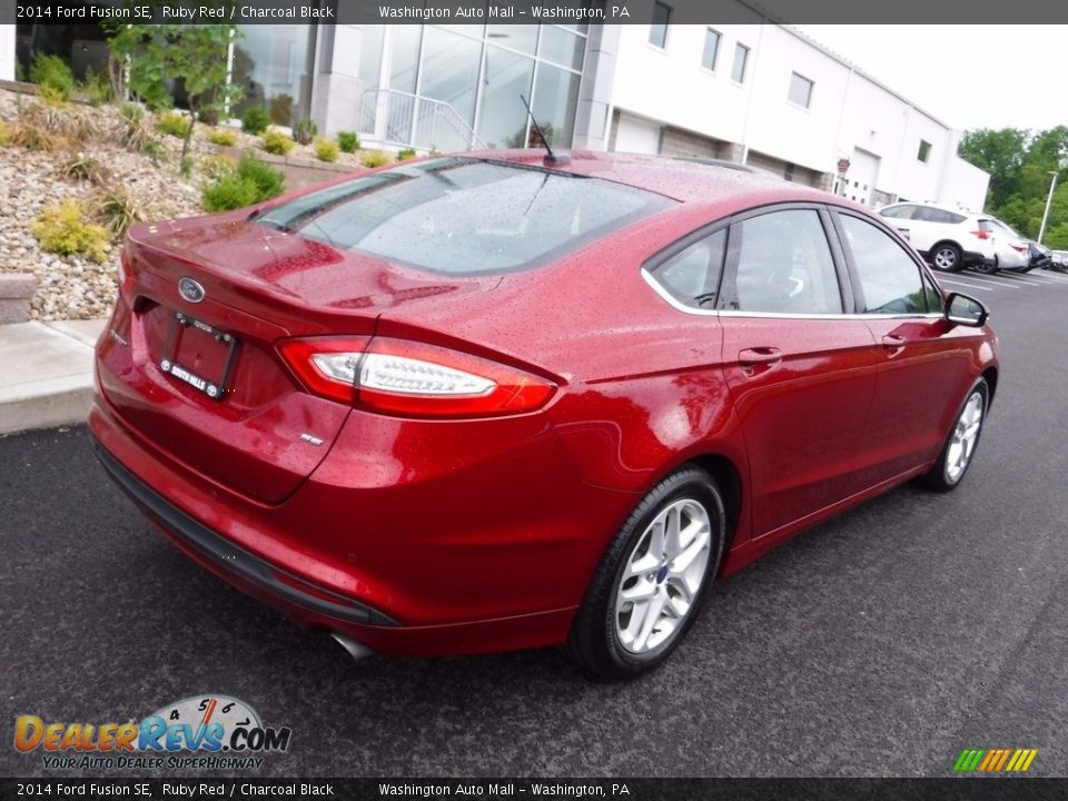 2014 Ford Fusion SE Ruby Red / Charcoal Black Photo #10