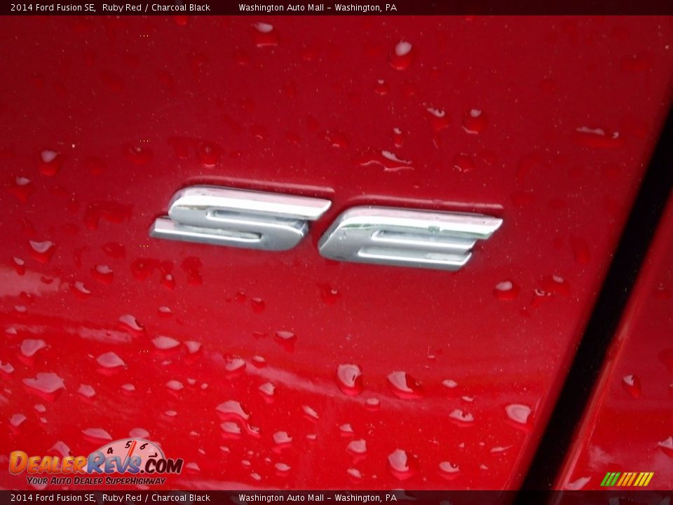 2014 Ford Fusion SE Ruby Red / Charcoal Black Photo #11
