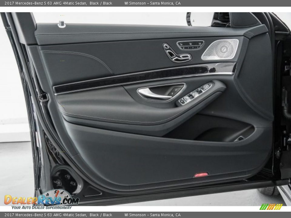 Door Panel of 2017 Mercedes-Benz S 63 AMG 4Matic Sedan Photo #24