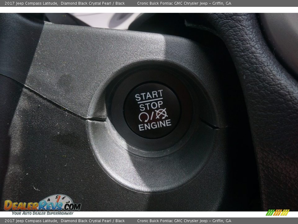2017 Jeep Compass Latitude Diamond Black Crystal Pearl / Black Photo #15