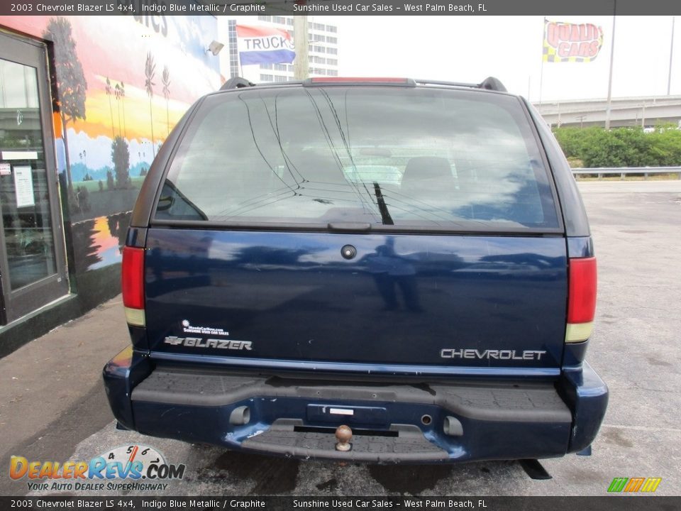 2003 Chevrolet Blazer LS 4x4 Indigo Blue Metallic / Graphite Photo #8