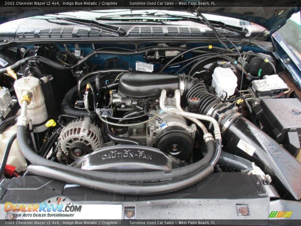 2003 Chevrolet Blazer LS 4x4 Indigo Blue Metallic / Graphite Photo #21