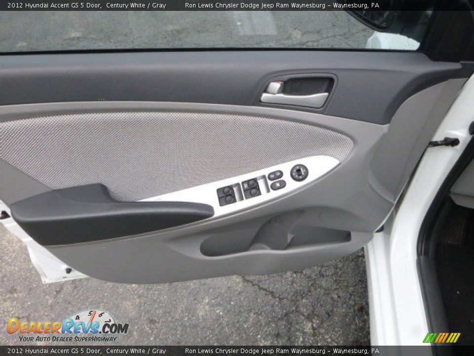 2012 Hyundai Accent GS 5 Door Century White / Gray Photo #14
