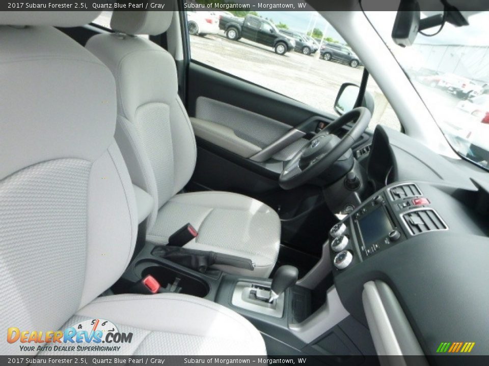 2017 Subaru Forester 2.5i Quartz Blue Pearl / Gray Photo #11