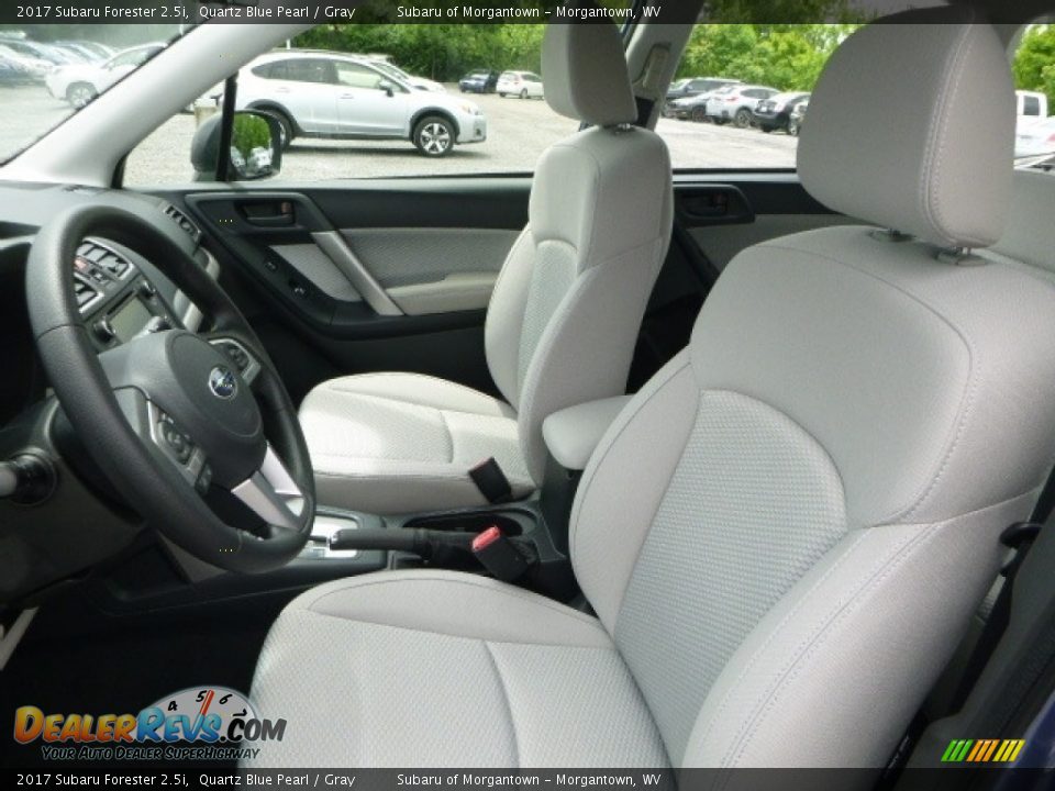 2017 Subaru Forester 2.5i Quartz Blue Pearl / Gray Photo #15