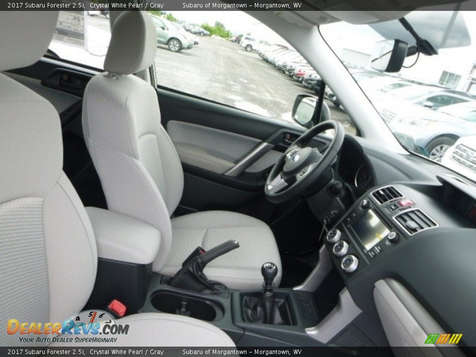 2017 Subaru Forester 2.5i Crystal White Pearl / Gray Photo #4