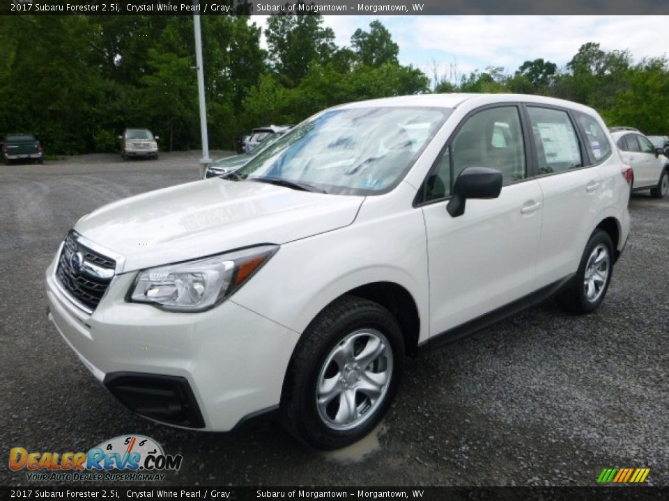2017 Subaru Forester 2.5i Crystal White Pearl / Gray Photo #11