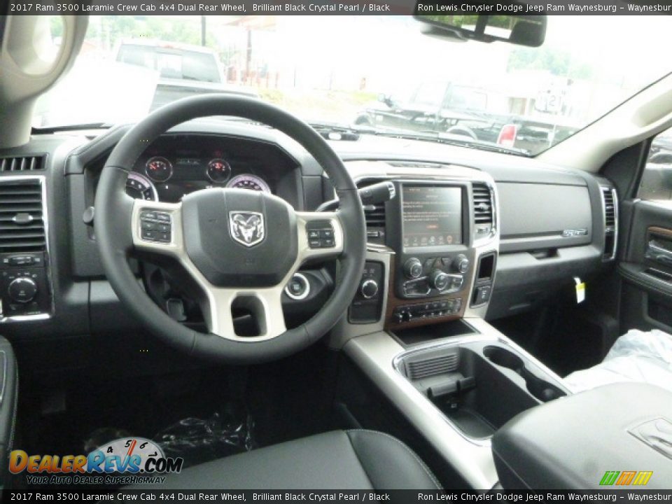 2017 Ram 3500 Laramie Crew Cab 4x4 Dual Rear Wheel Brilliant Black Crystal Pearl / Black Photo #14
