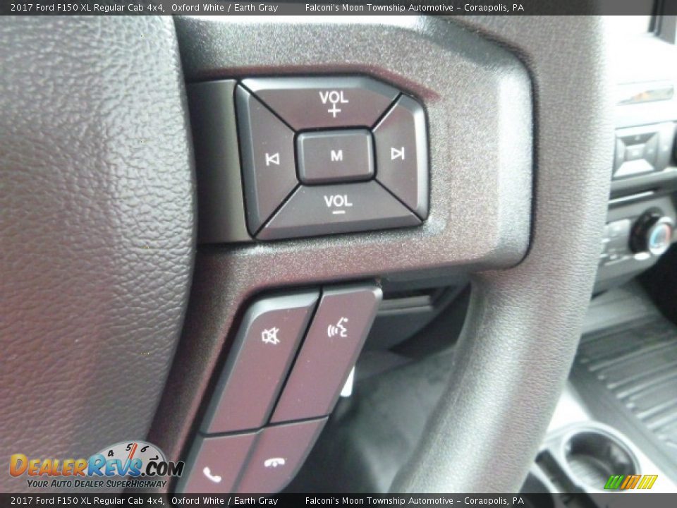 Controls of 2017 Ford F150 XL Regular Cab 4x4 Photo #14