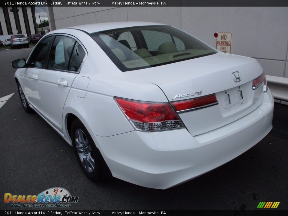 2011 Honda Accord LX-P Sedan Taffeta White / Ivory Photo #4