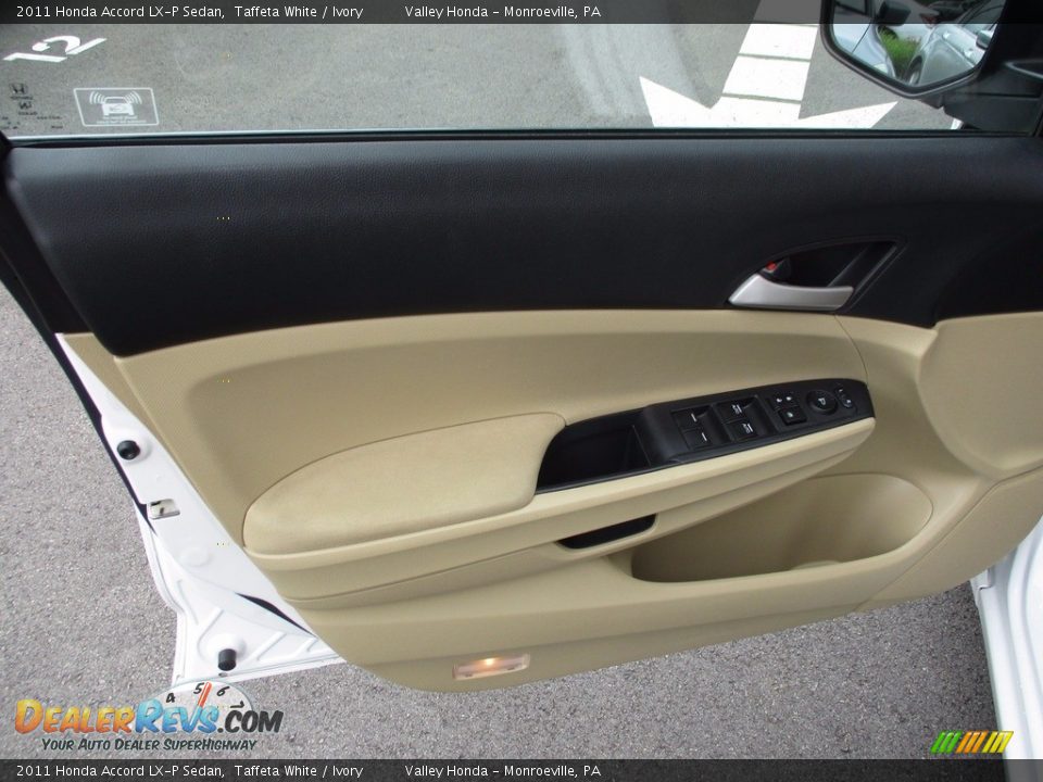 2011 Honda Accord LX-P Sedan Taffeta White / Ivory Photo #10