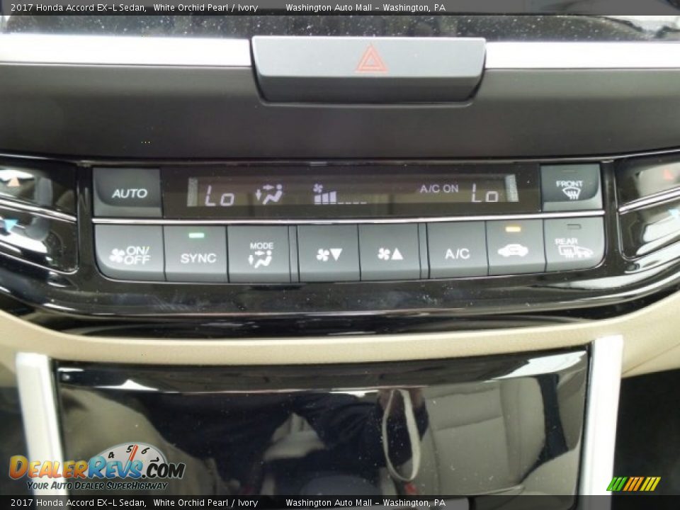 2017 Honda Accord EX-L Sedan White Orchid Pearl / Ivory Photo #25