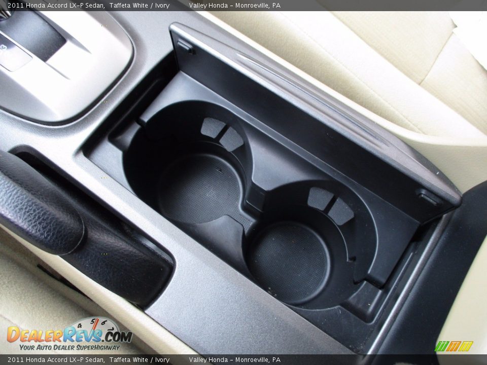 2011 Honda Accord LX-P Sedan Taffeta White / Ivory Photo #18