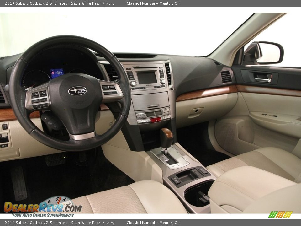 Ivory Interior - 2014 Subaru Outback 2.5i Limited Photo #9