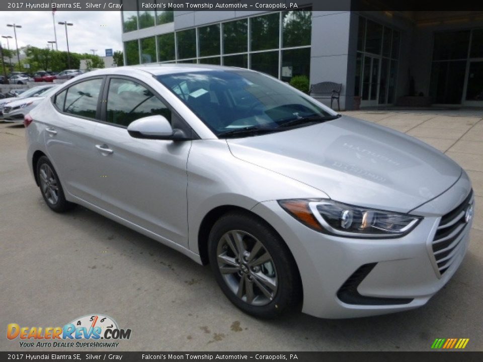 2017 Hyundai Elantra SE Silver / Gray Photo #3