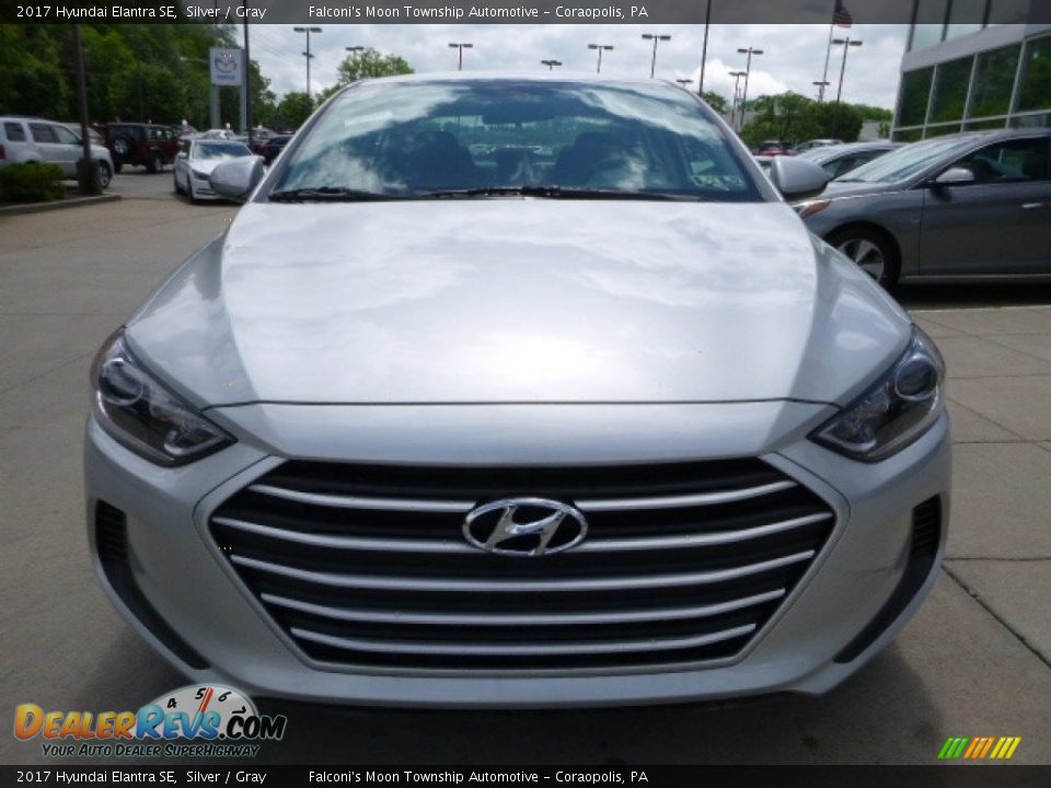 2017 Hyundai Elantra SE Silver / Gray Photo #4