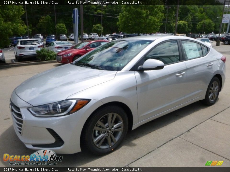 2017 Hyundai Elantra SE Silver / Gray Photo #5
