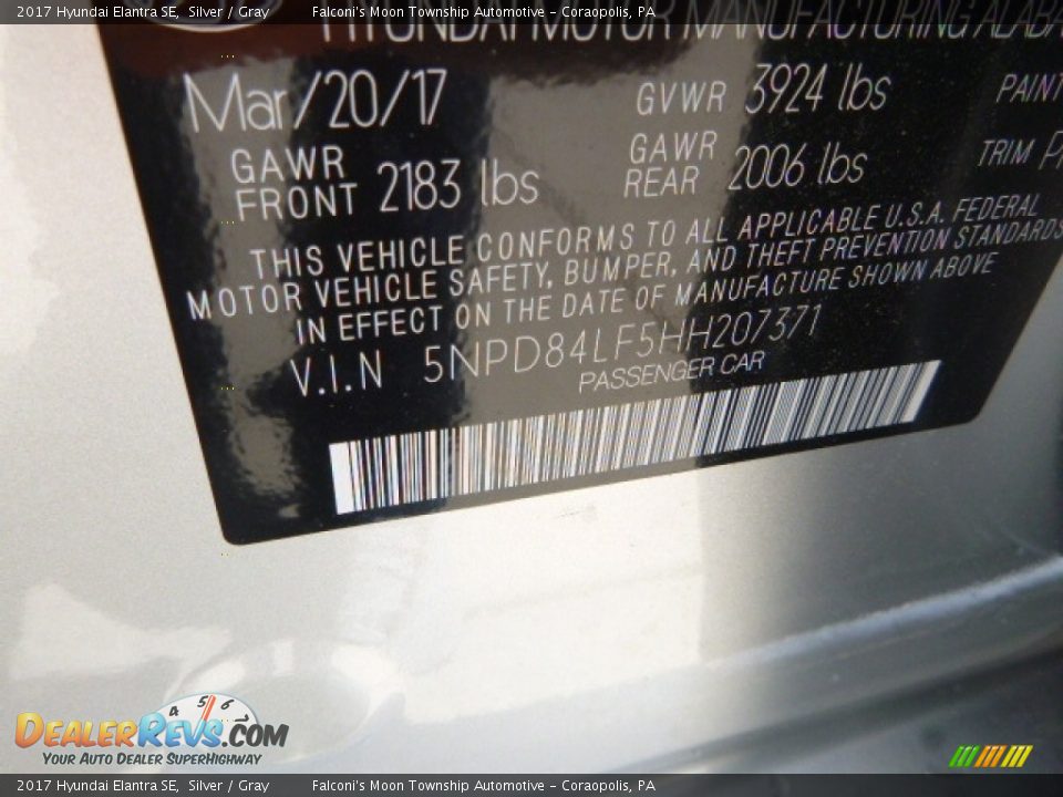 2017 Hyundai Elantra SE Silver / Gray Photo #12